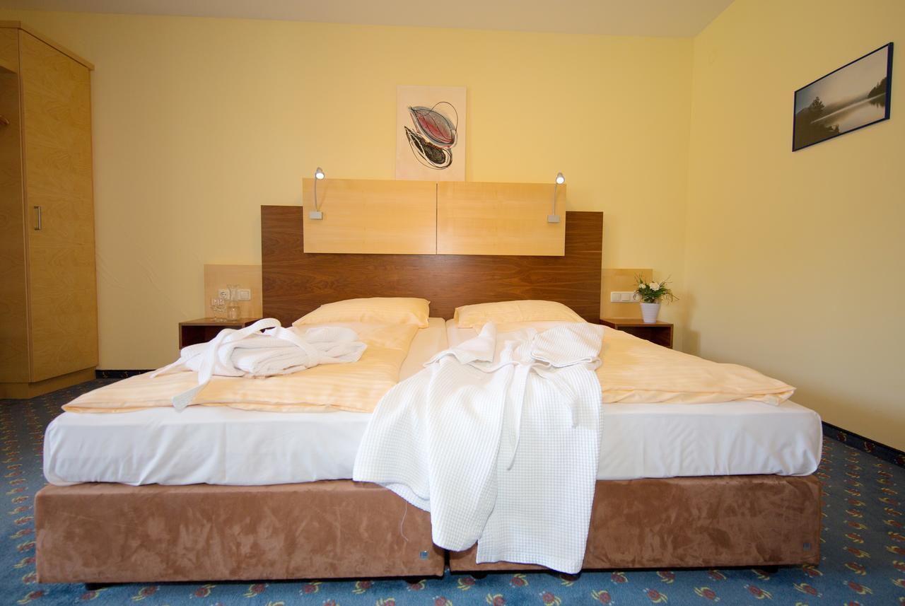 Gasthof - Landhotel Ernst Untermuhl Dış mekan fotoğraf